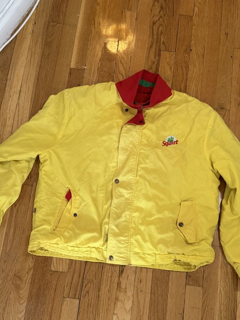 Unbranded Size Medium (M) Vintage Squirt Soda Yellow Red Reversible Jacket Men's - Picture 1 of 1